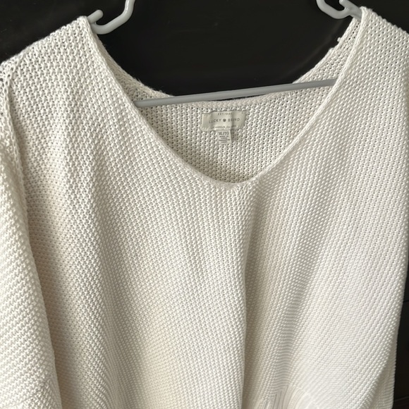 Lucky Brand VNeck White Sweater - Picture 2 of 3